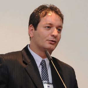 LUIZ EDUARDO LEÃO